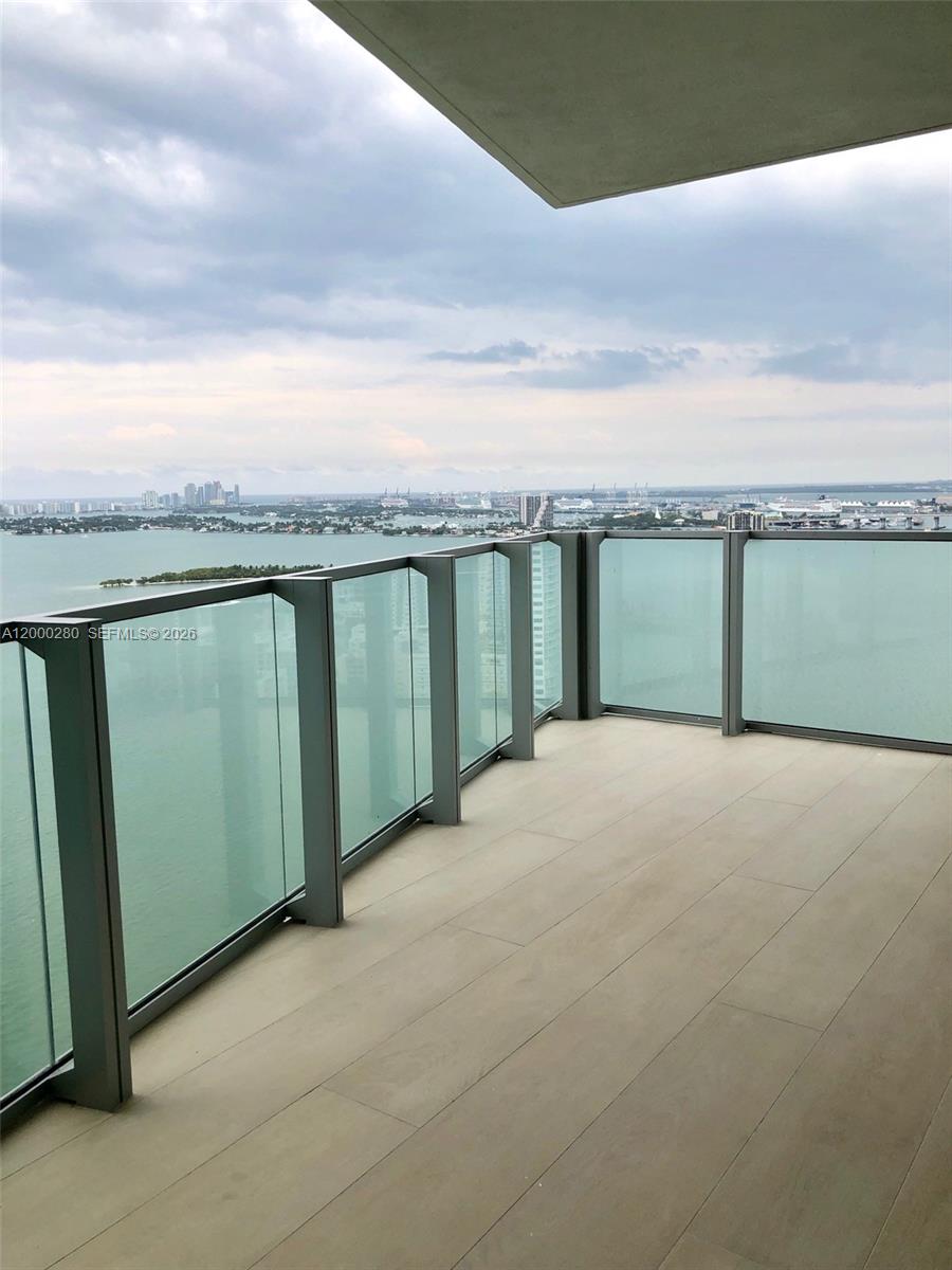2900 NE 7 AVE #2907, Miami FL 33137