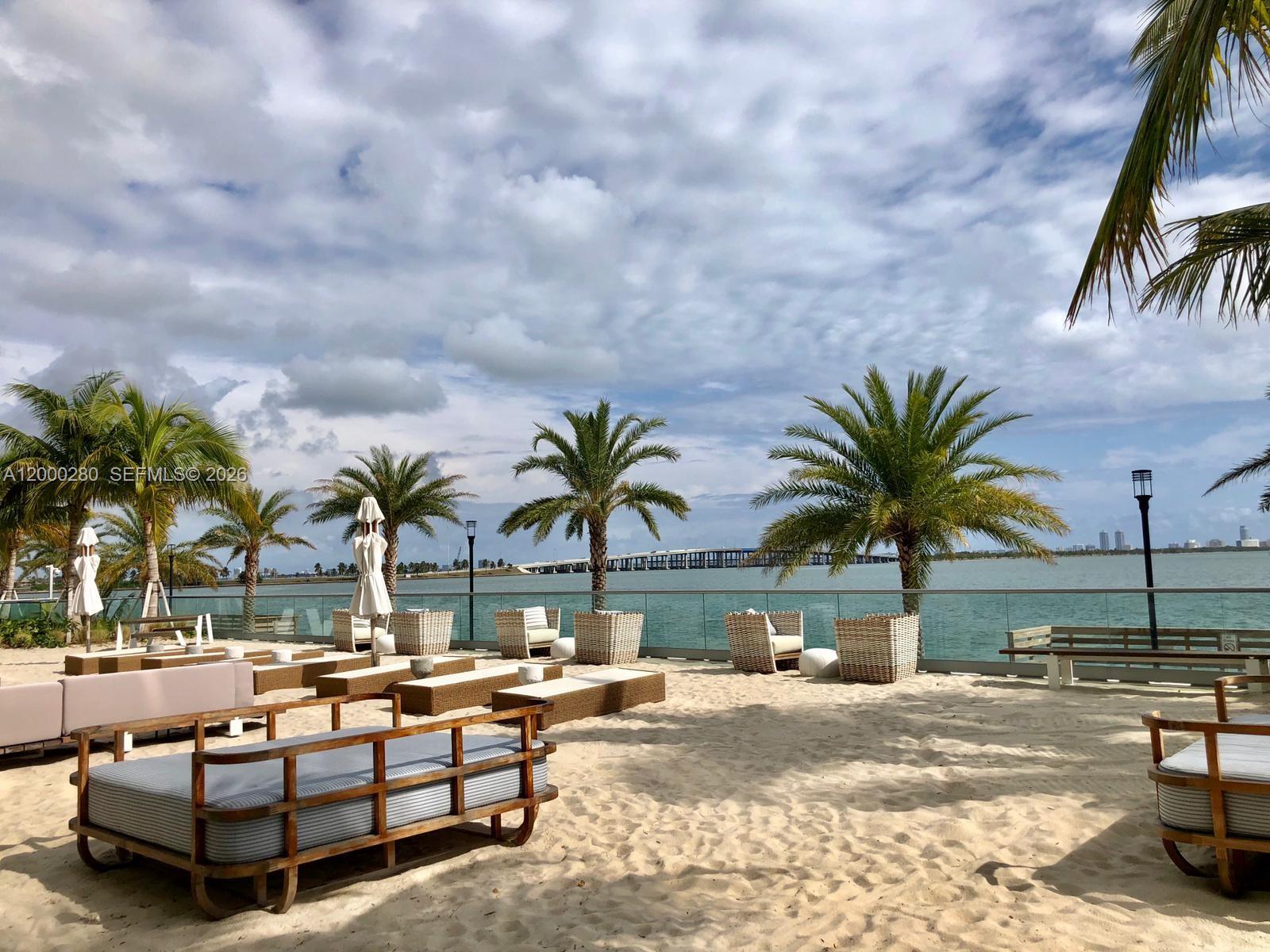 2900 NE 7 AVE #2907, Miami FL 33137