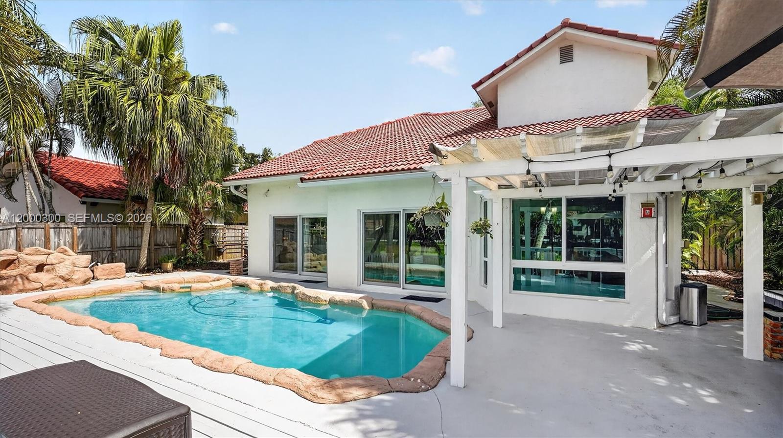 11620 S Budd Dr, Cooper City FL 33026