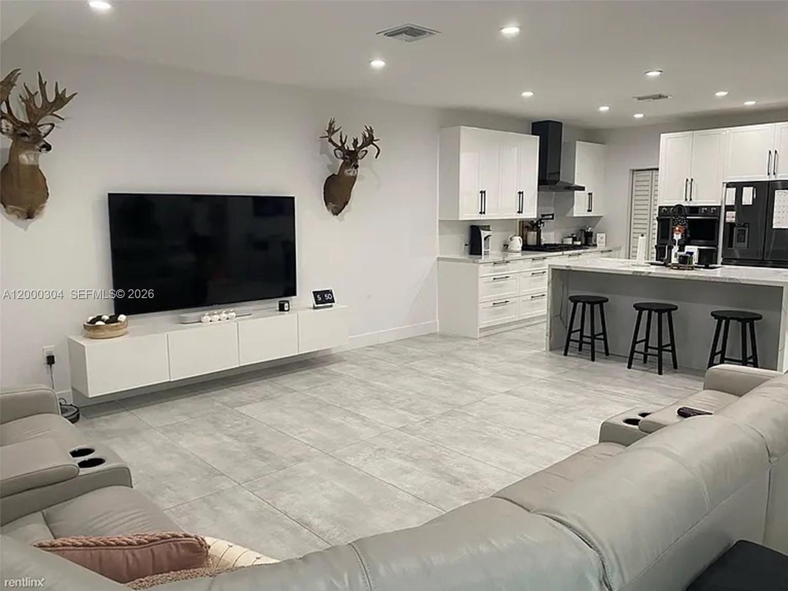 1935 SW 24th Ter, Miami FL 33145