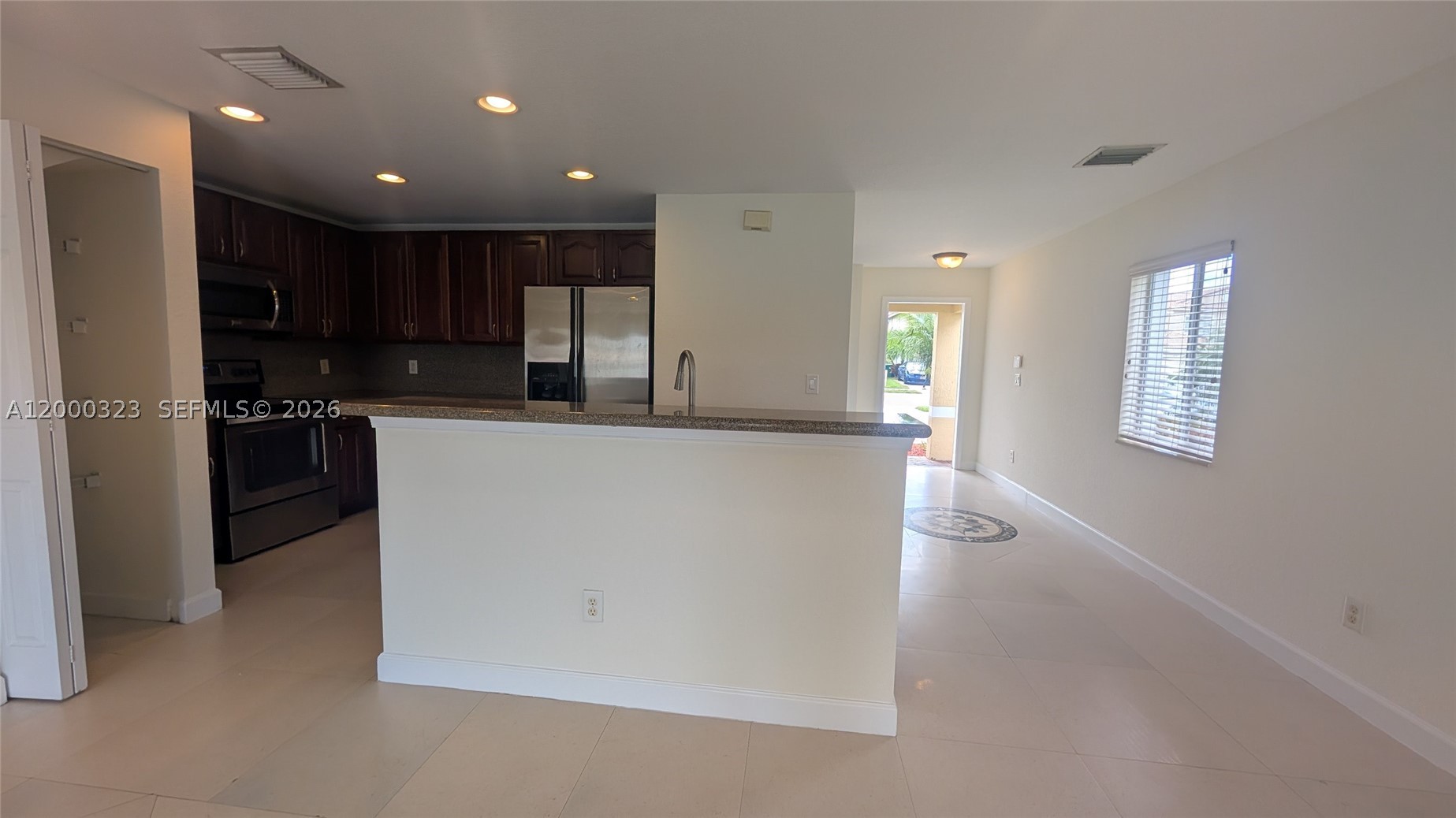 5910 Royal Way #----, Tamarac FL 33321