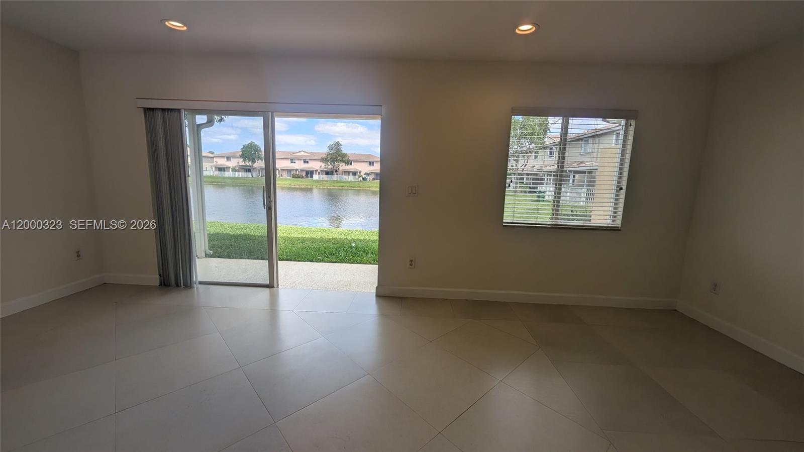 5910 Royal Way #----, Tamarac FL 33321