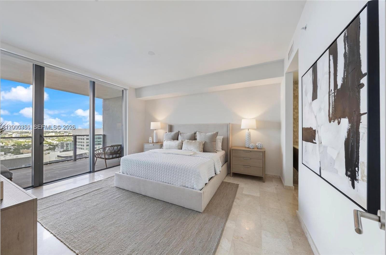 88 SW 7th St #2602, Miami FL 33130