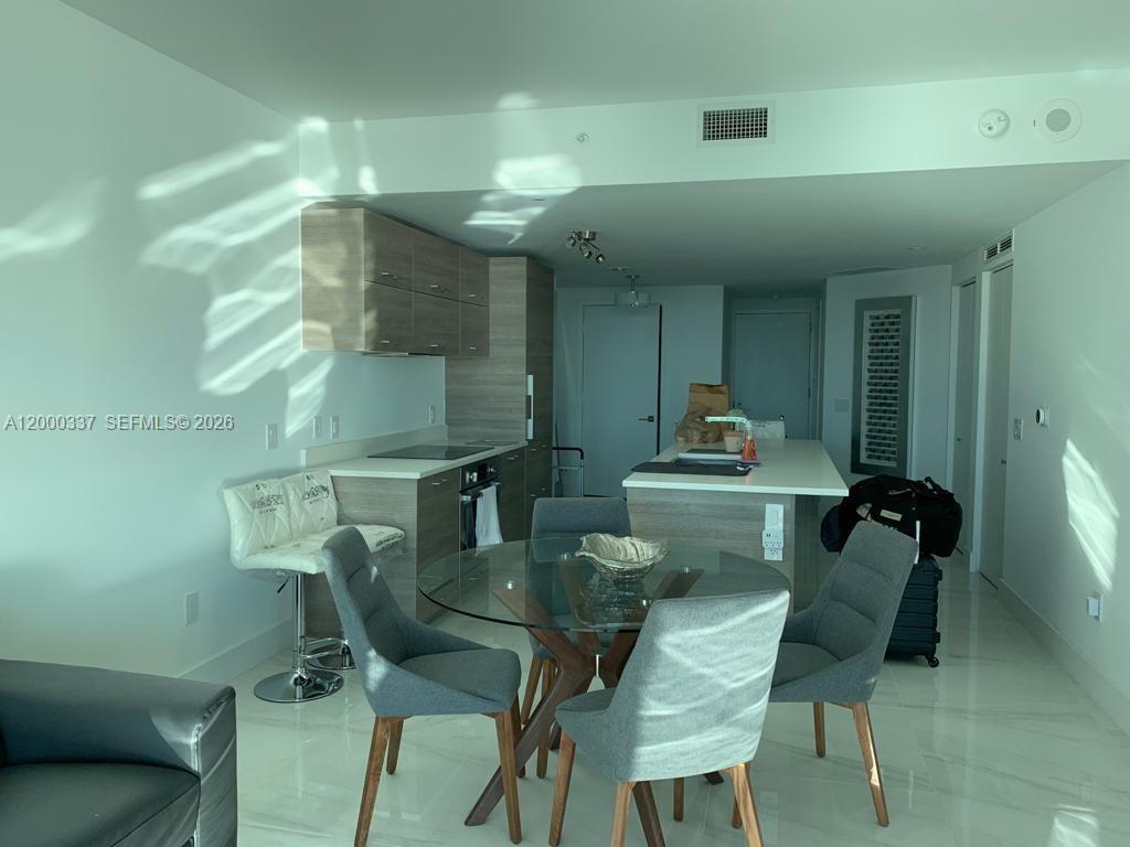 650 NE 32 St #705, Miami FL 33137