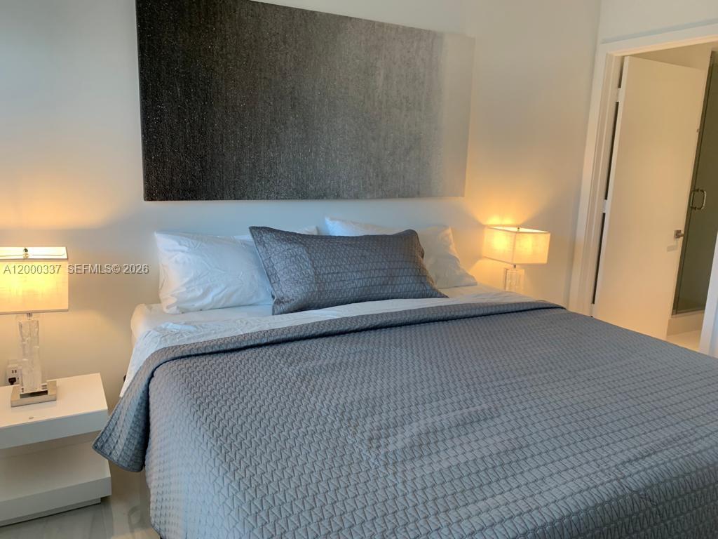650 NE 32 St #705, Miami FL 33137