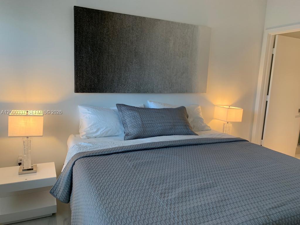650 NE 32 St #705, Miami FL 33137