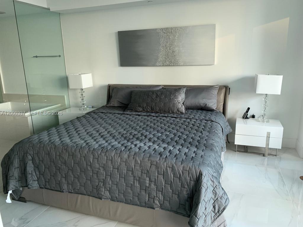 650 NE 32 St #705, Miami FL 33137