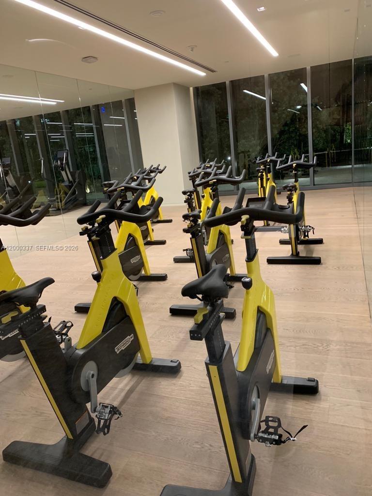 650 NE 32 St #705, Miami FL 33137