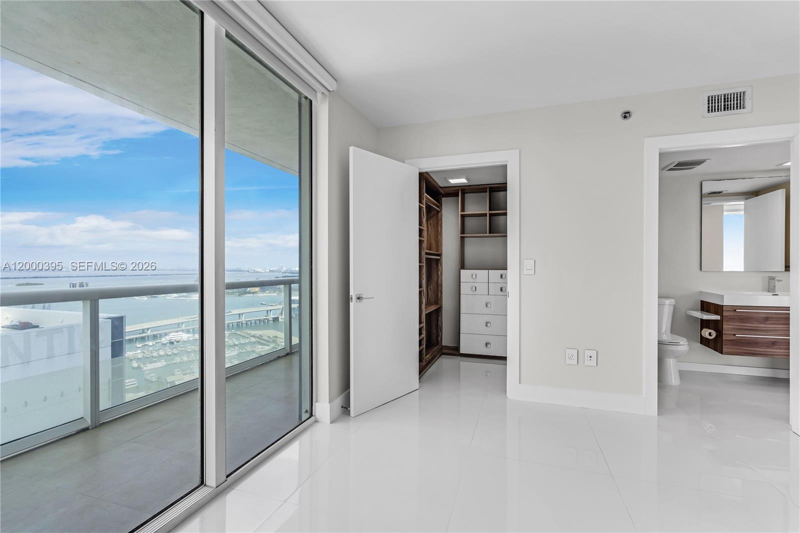 50 Biscayne Blvd #3601, Miami FL 33132