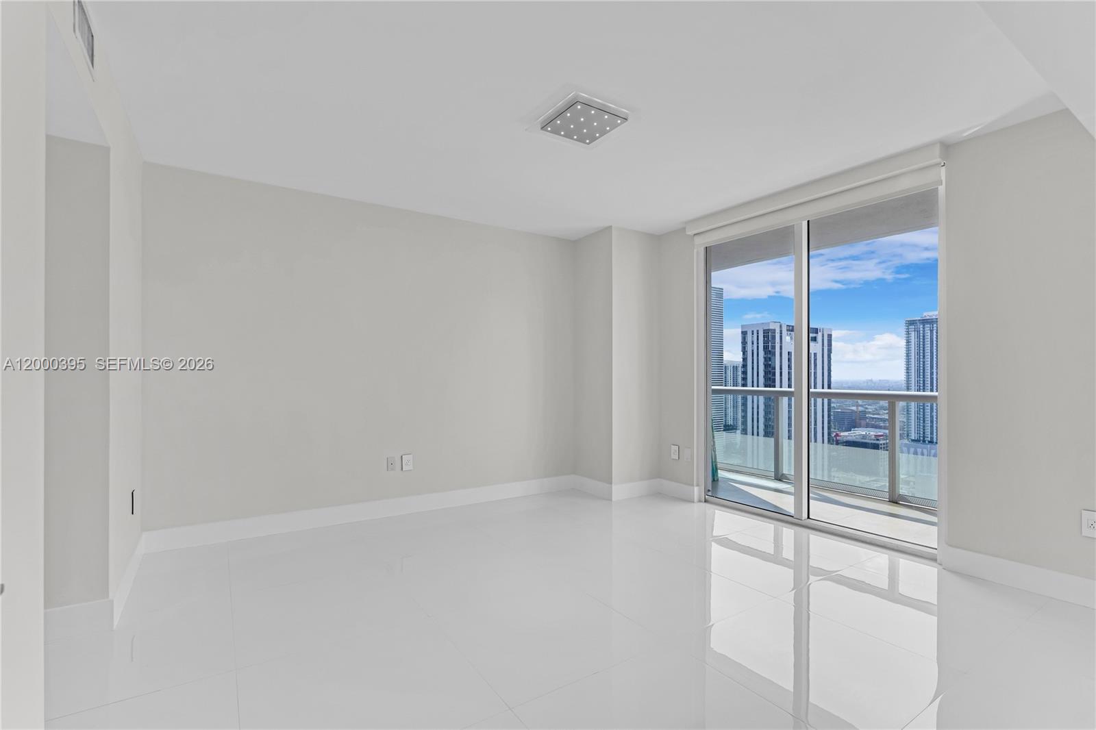 50 Biscayne Blvd #3601, Miami FL 33132