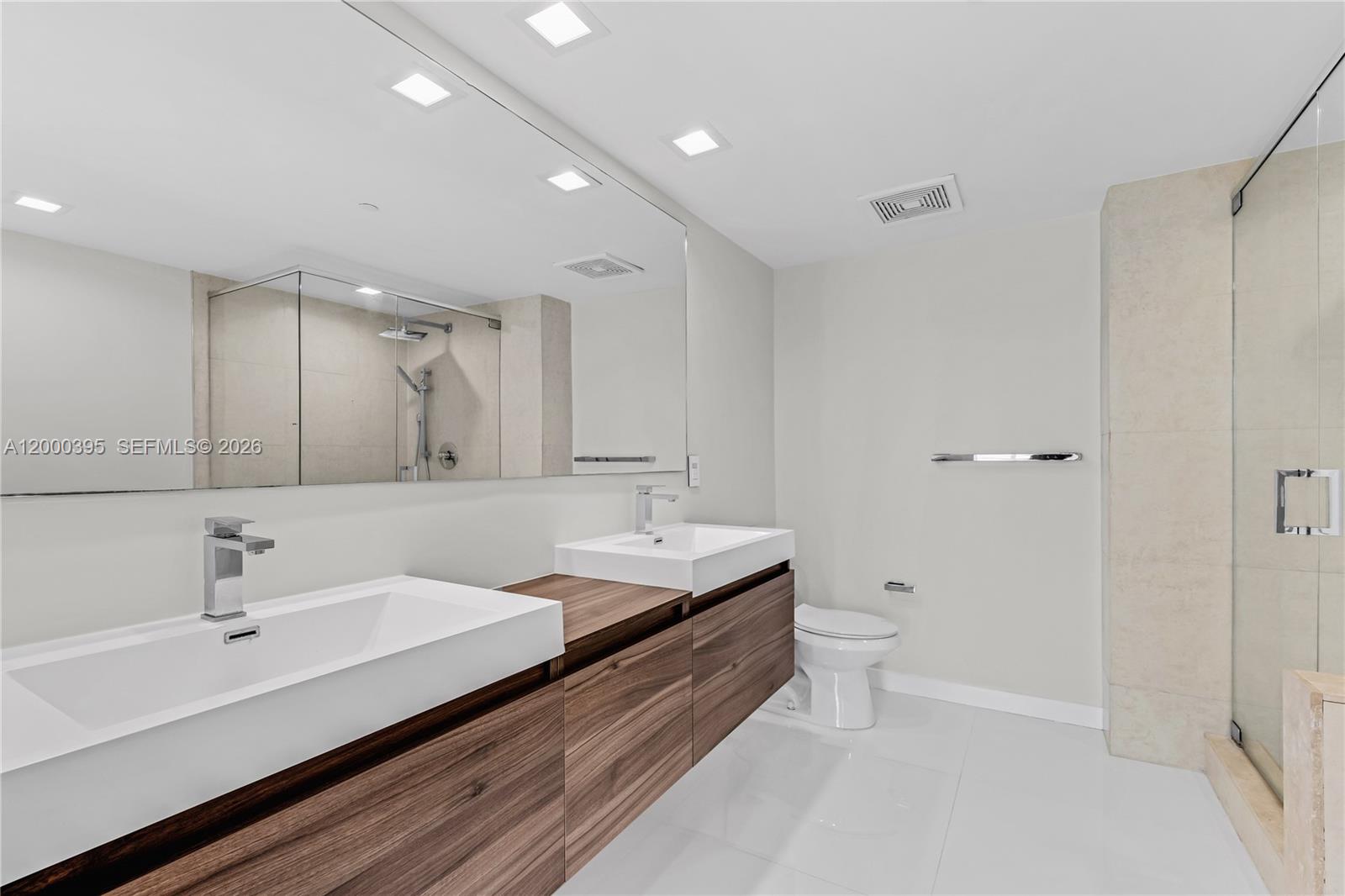 50 Biscayne Blvd #3601, Miami FL 33132