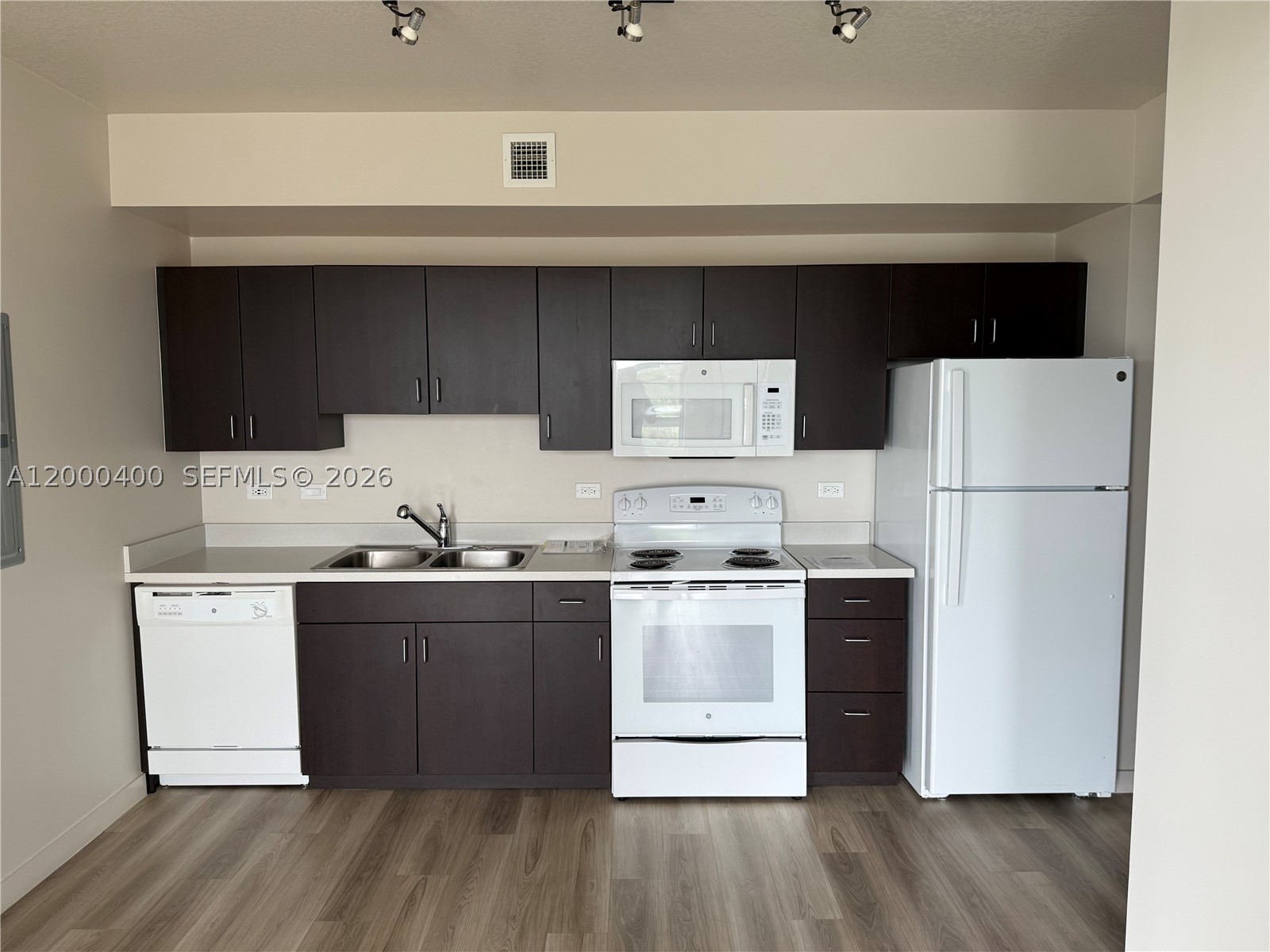 437 SW 4th Avenue #816, Fort Lauderdale FL 33315