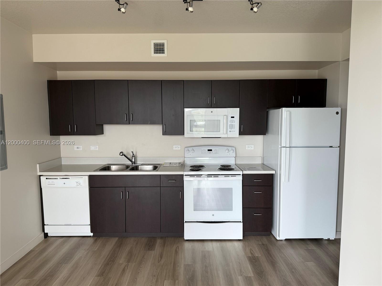 437 SW 4th Avenue #816, Fort Lauderdale FL 33315