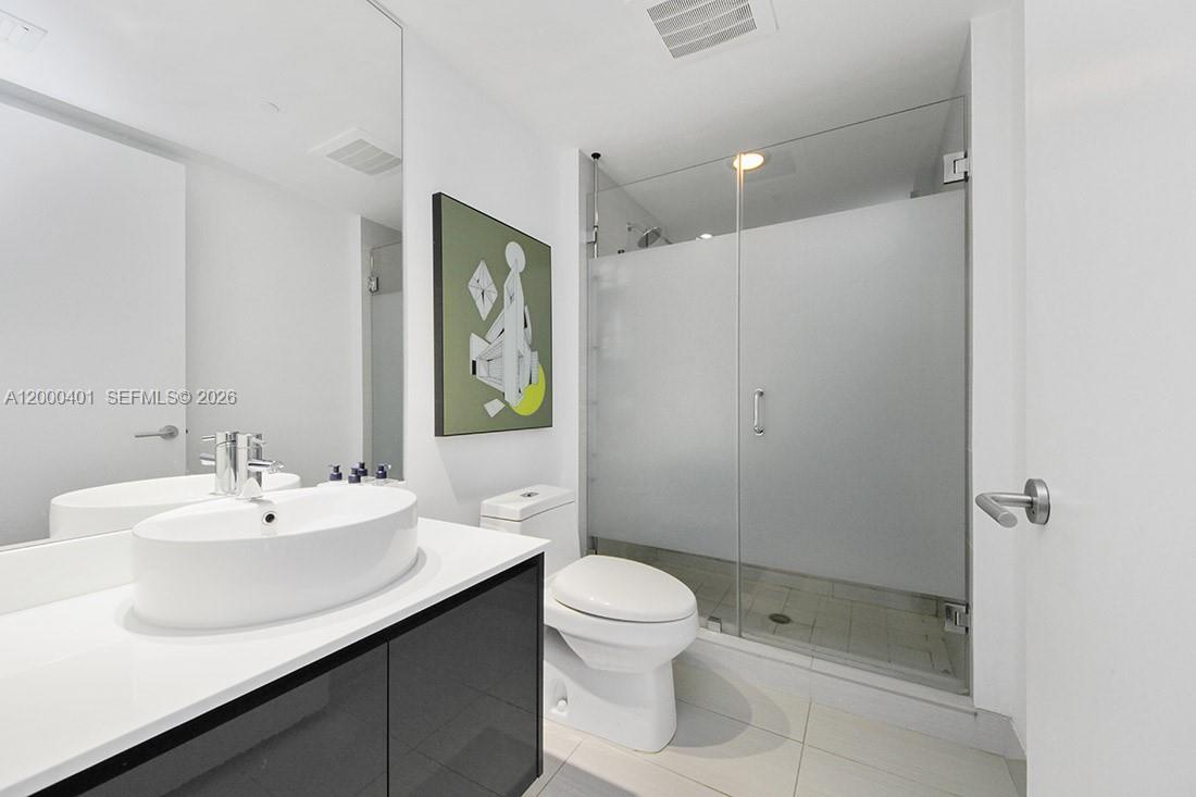 31 SE 6th St #1206, Miami FL 33131