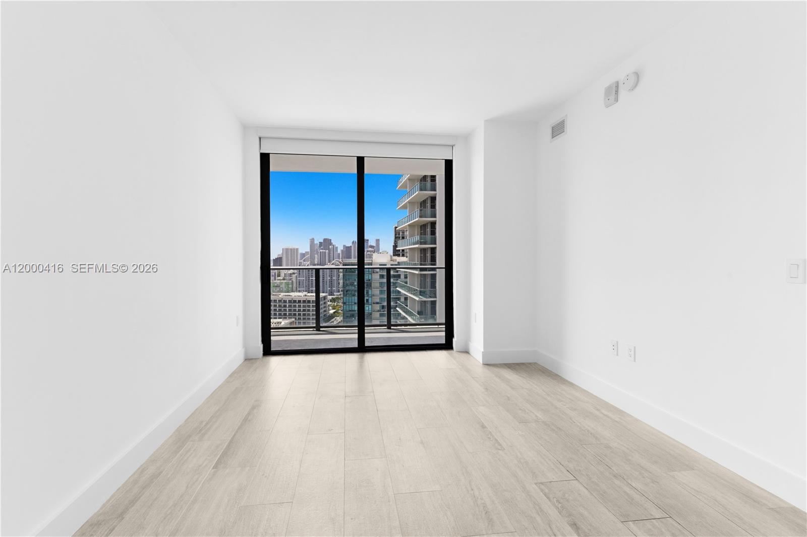 121 NE 34th St #2602, Miami FL 33137