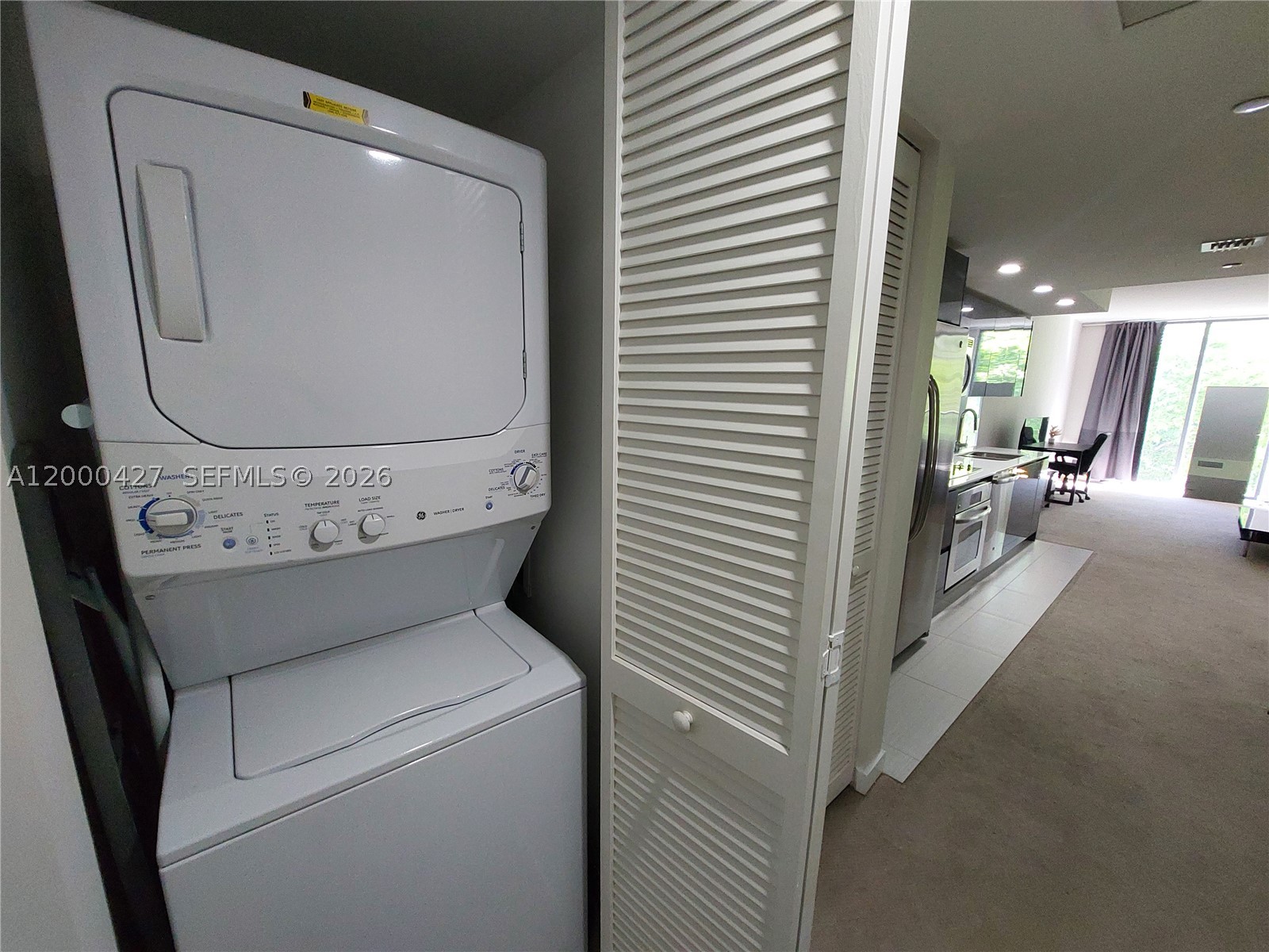 31 SE 6th St #403, Miami FL 33131