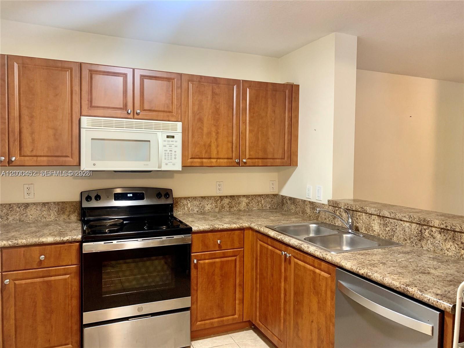 529 E Sheridan St #1021, Dania Beach FL 33004
