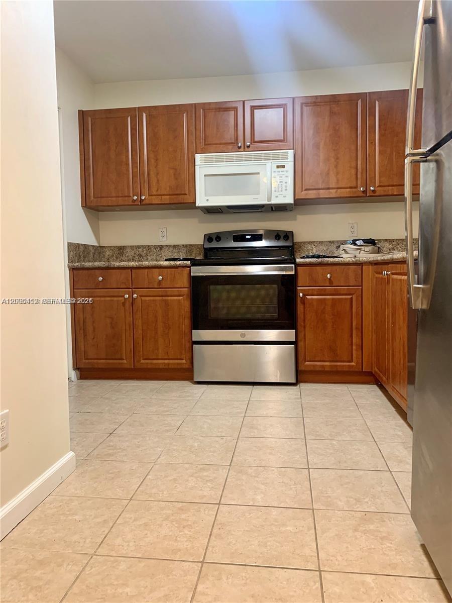 529 E Sheridan St #1021, Dania Beach FL 33004