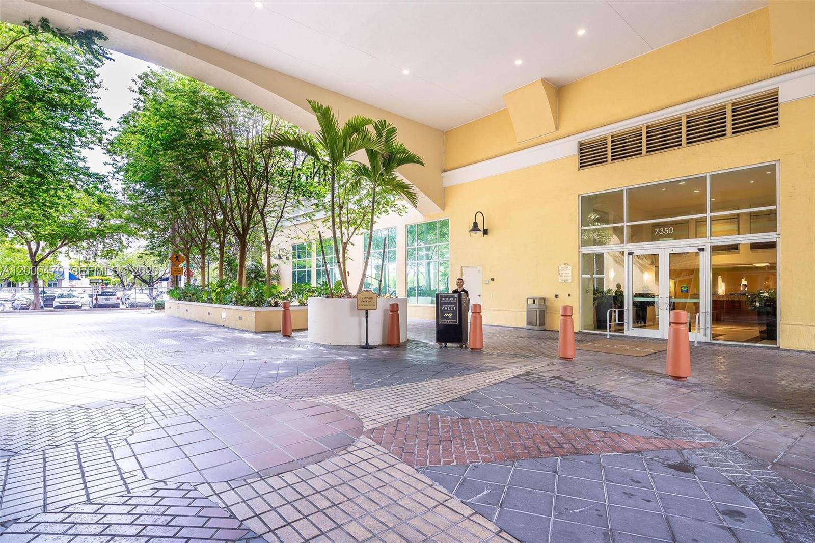 7350 SW 89th St #1707S, Miami FL 33156