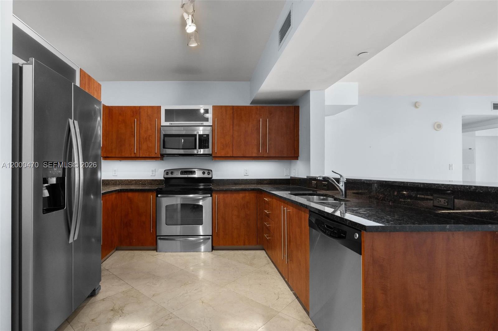 7350 SW 89th St #1707S, Miami FL 33156