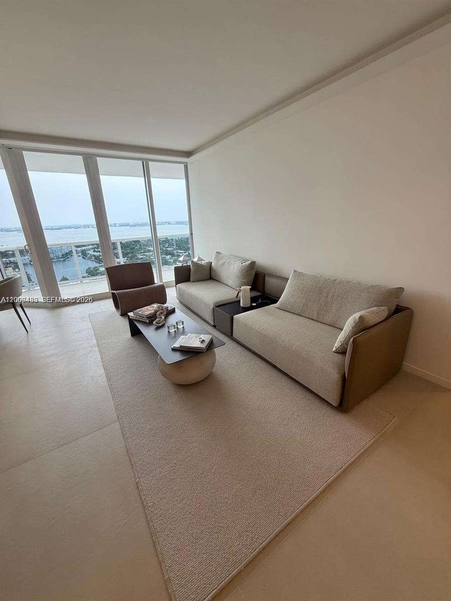 4775 Collins Ave #3706, Miami Beach FL 33140
