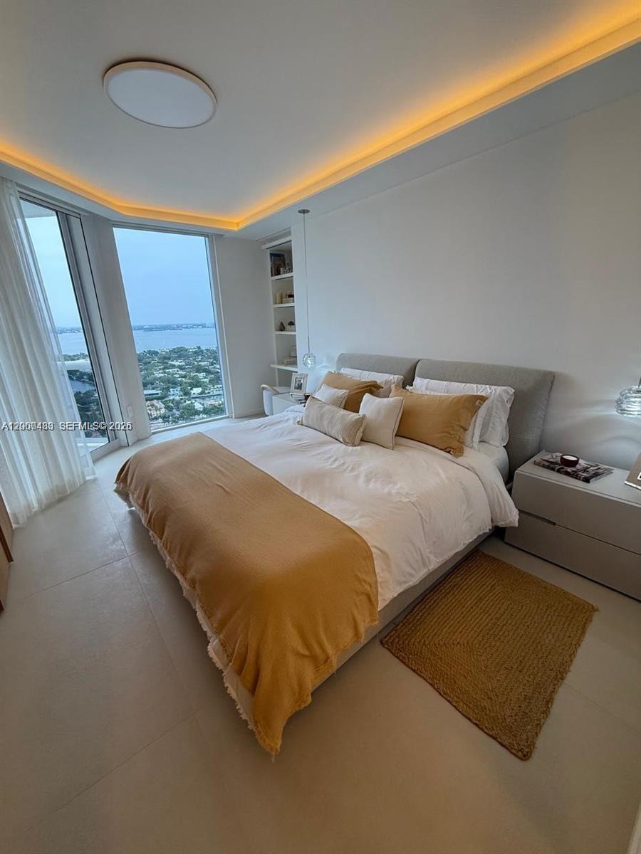 4775 Collins Ave #3706, Miami Beach FL 33140