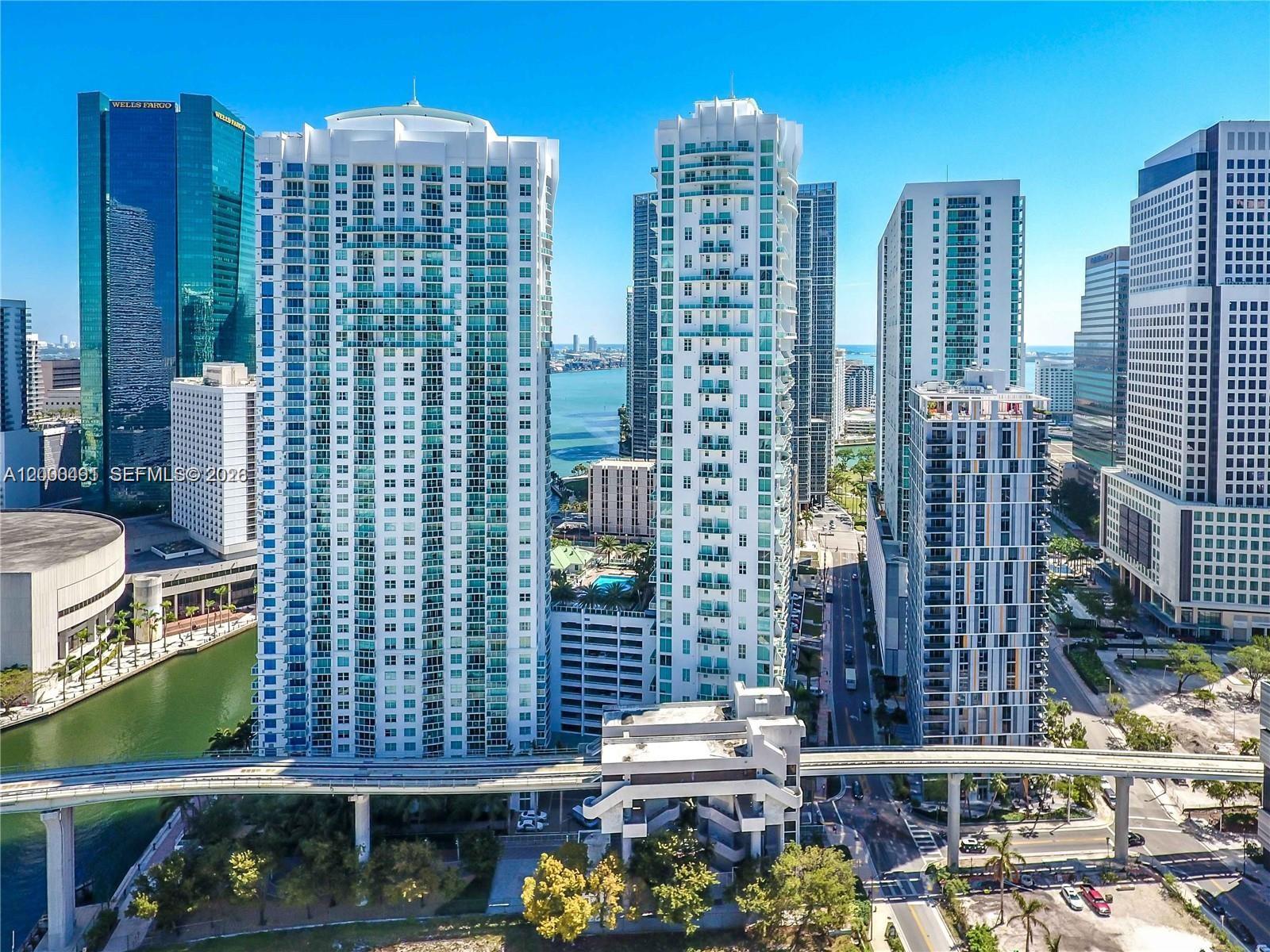 31 SE 5th St #4212, Miami FL 33131