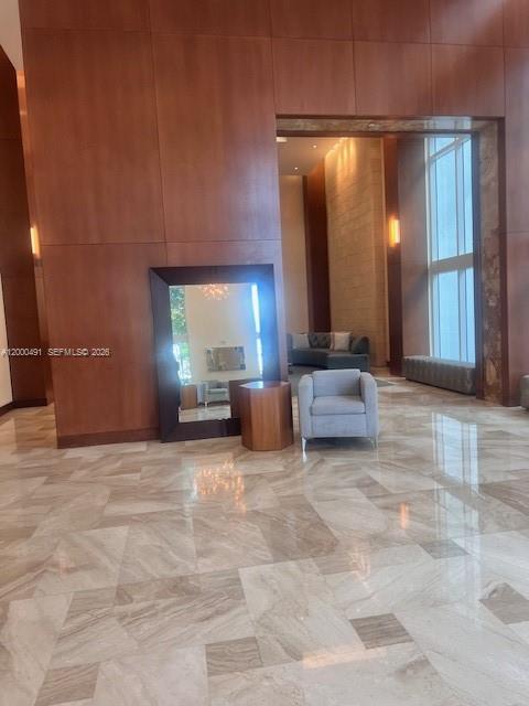 31 SE 5th St #4212, Miami FL 33131