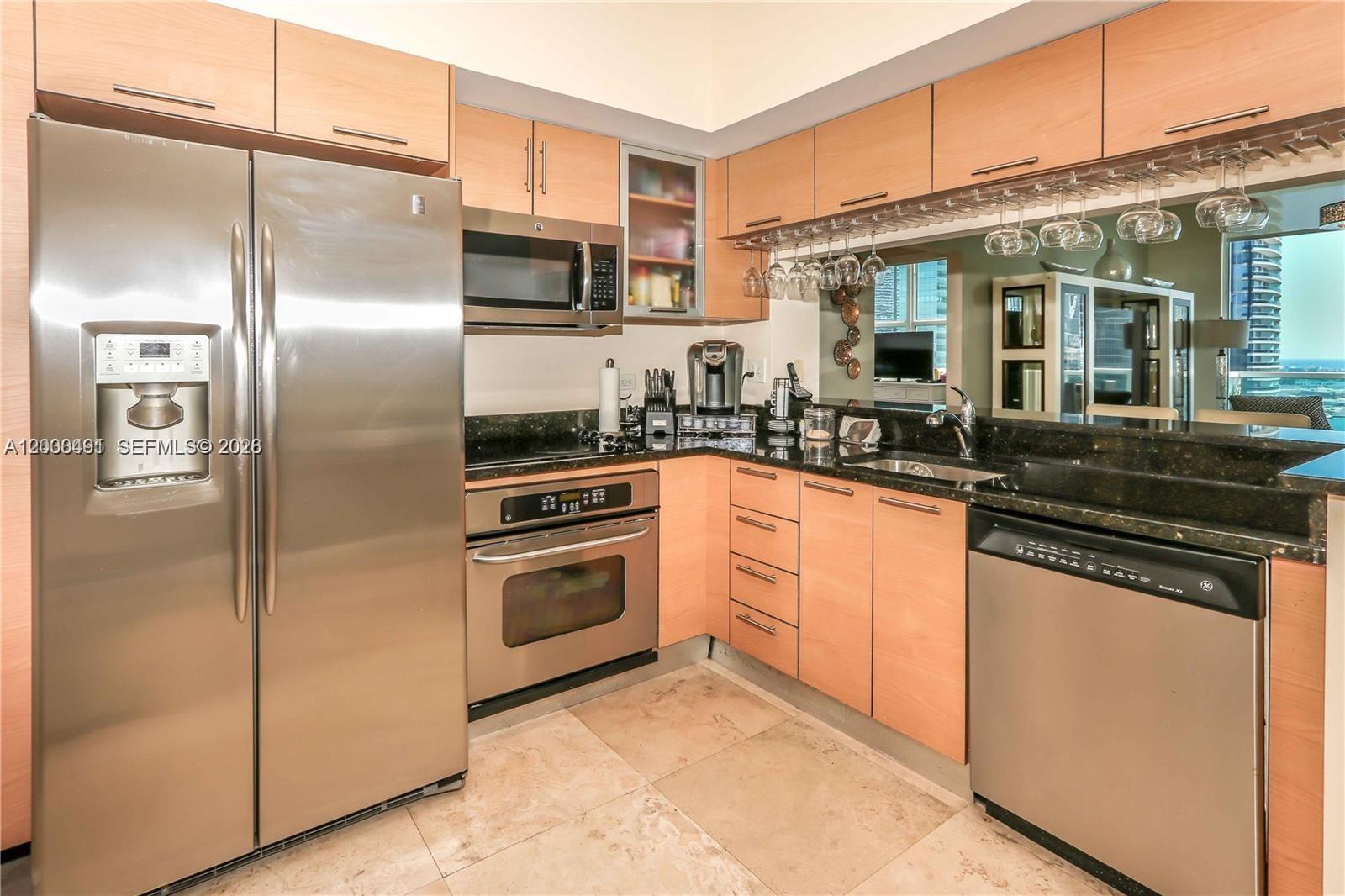 31 SE 5th St #4212, Miami FL 33131