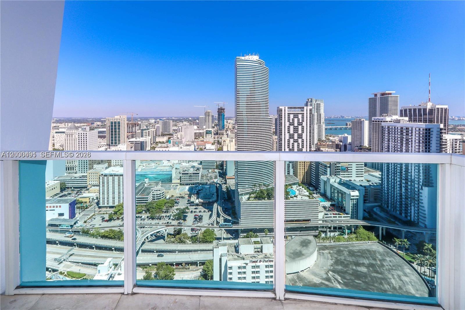31 SE 5th St #4212, Miami FL 33131
