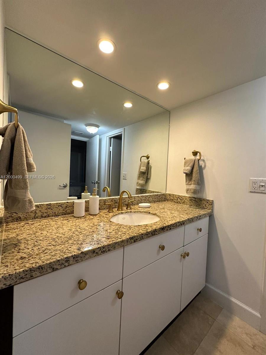 2333 Brickell Ave #PH210, Miami FL 33129