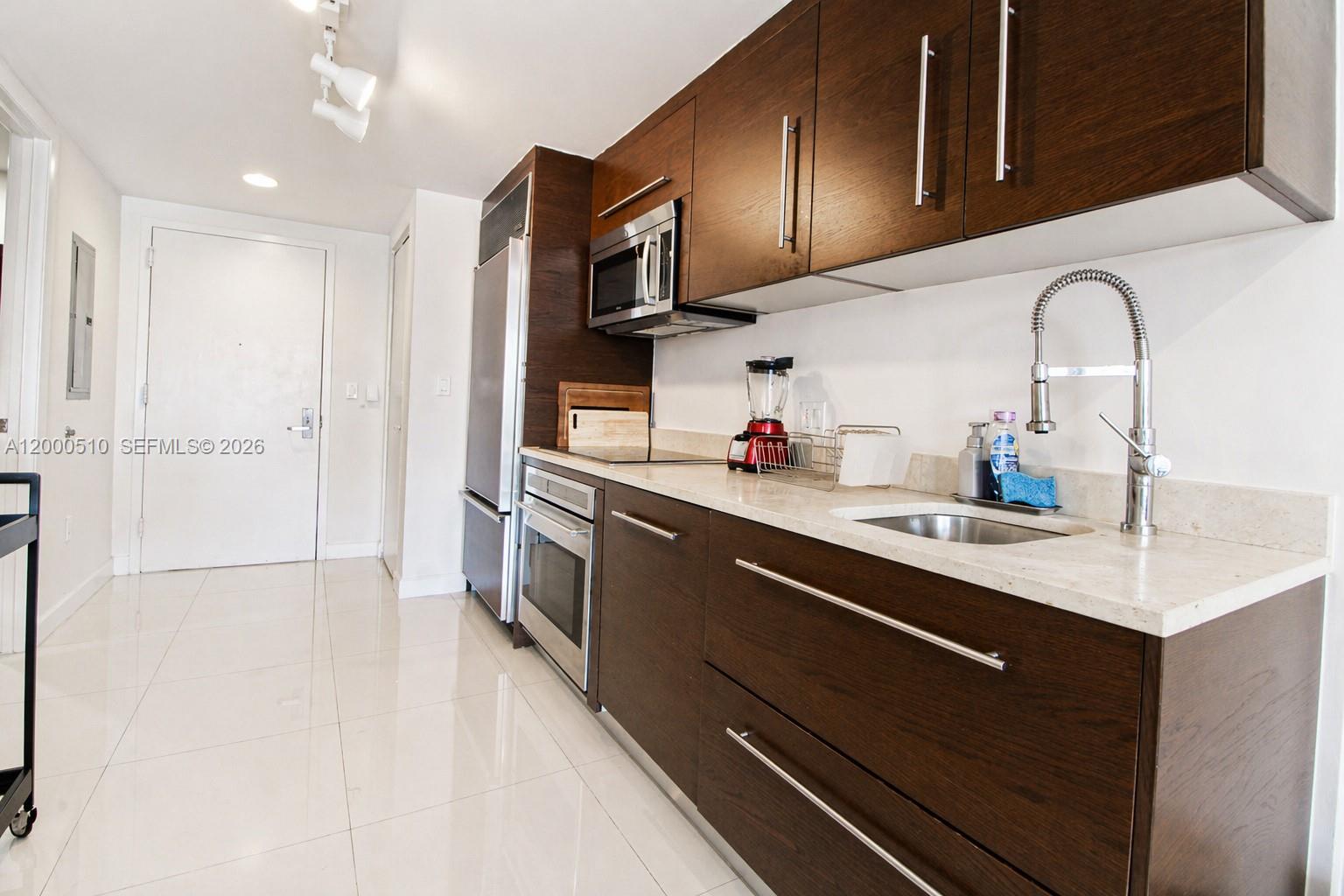 465 Brickell Ave #4604, Miami FL 33131
