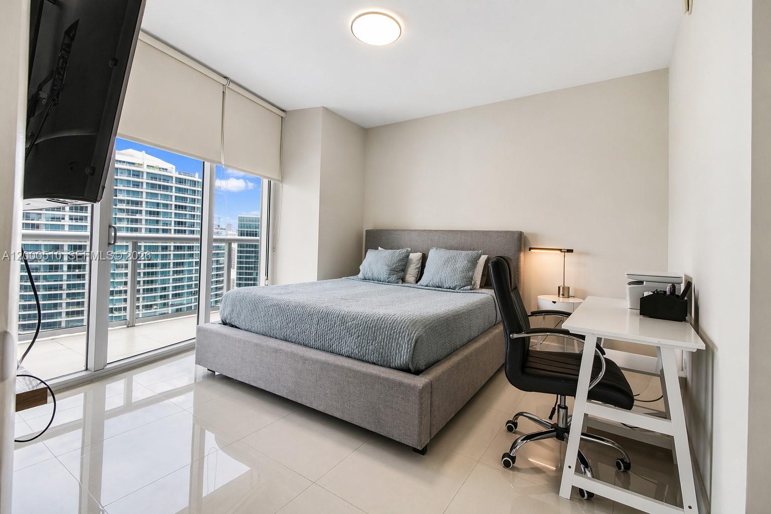 465 Brickell Ave #4604, Miami FL 33131