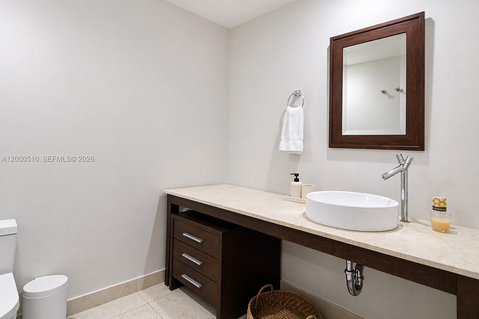 465 Brickell Ave #4604, Miami FL 33131