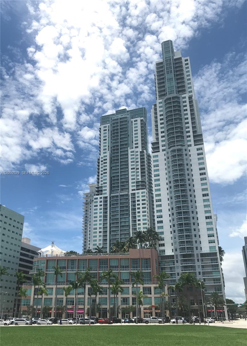 244 Biscayne Blvd #2907, Miami FL 33132
