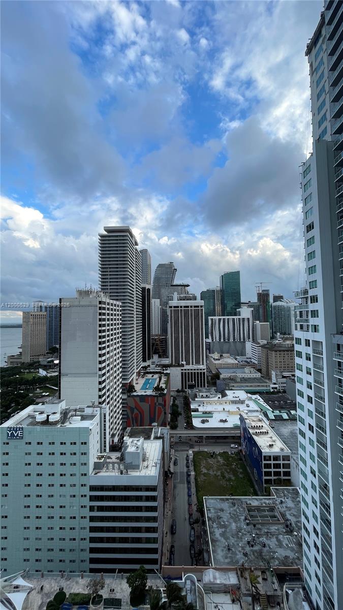 244 Biscayne Blvd #2907, Miami FL 33132