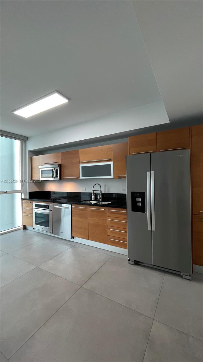 244 Biscayne Blvd #2907, Miami FL 33132
