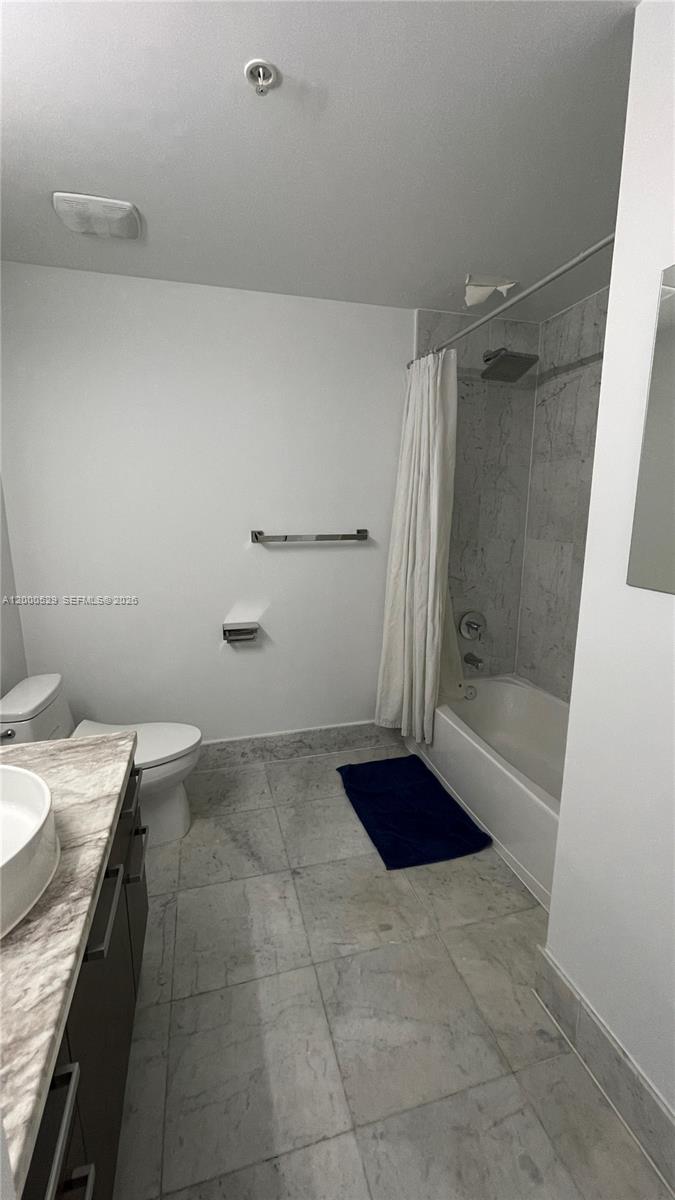 244 Biscayne Blvd #2907, Miami FL 33132