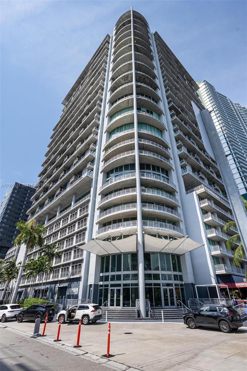 690 SW 1st Ct #PHI26, Miami FL 33130