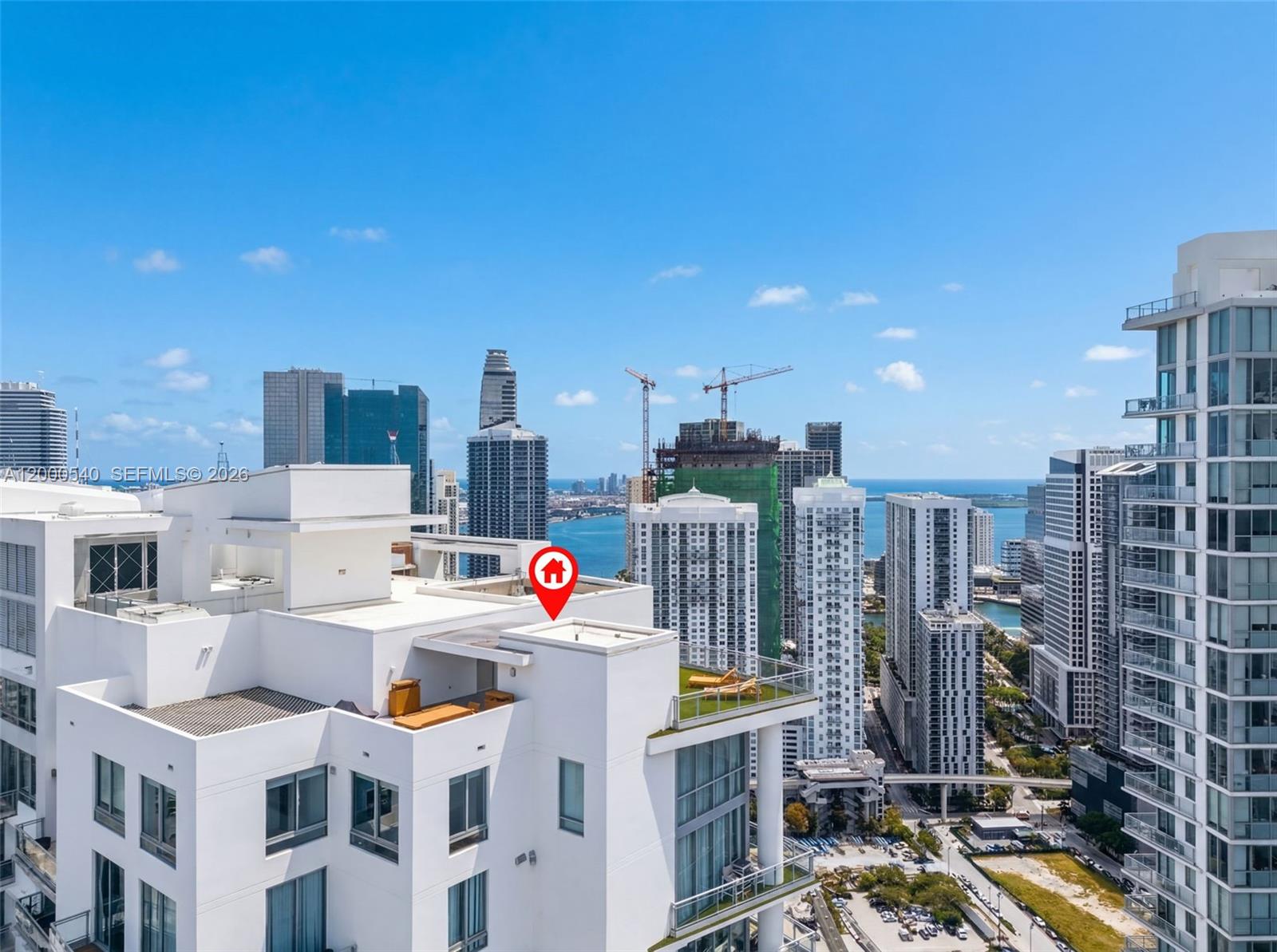 90 SW 3rd St #PH-12, Miami FL 33130