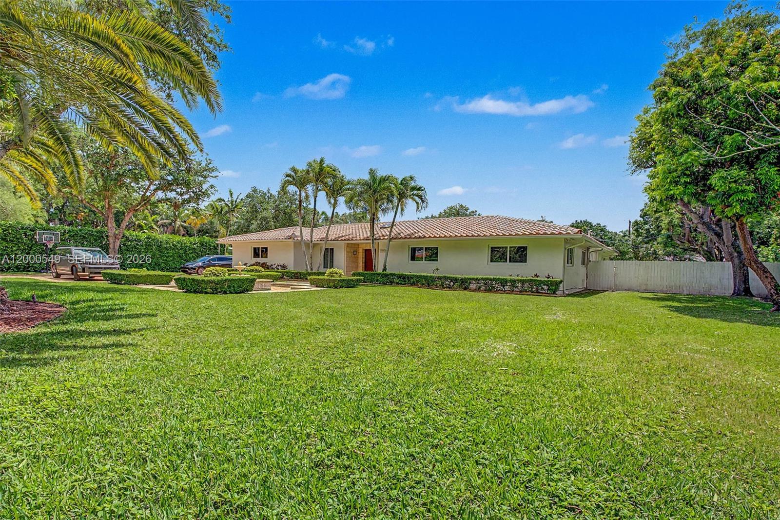 7230 SW 104th St, Pinecrest FL 33156