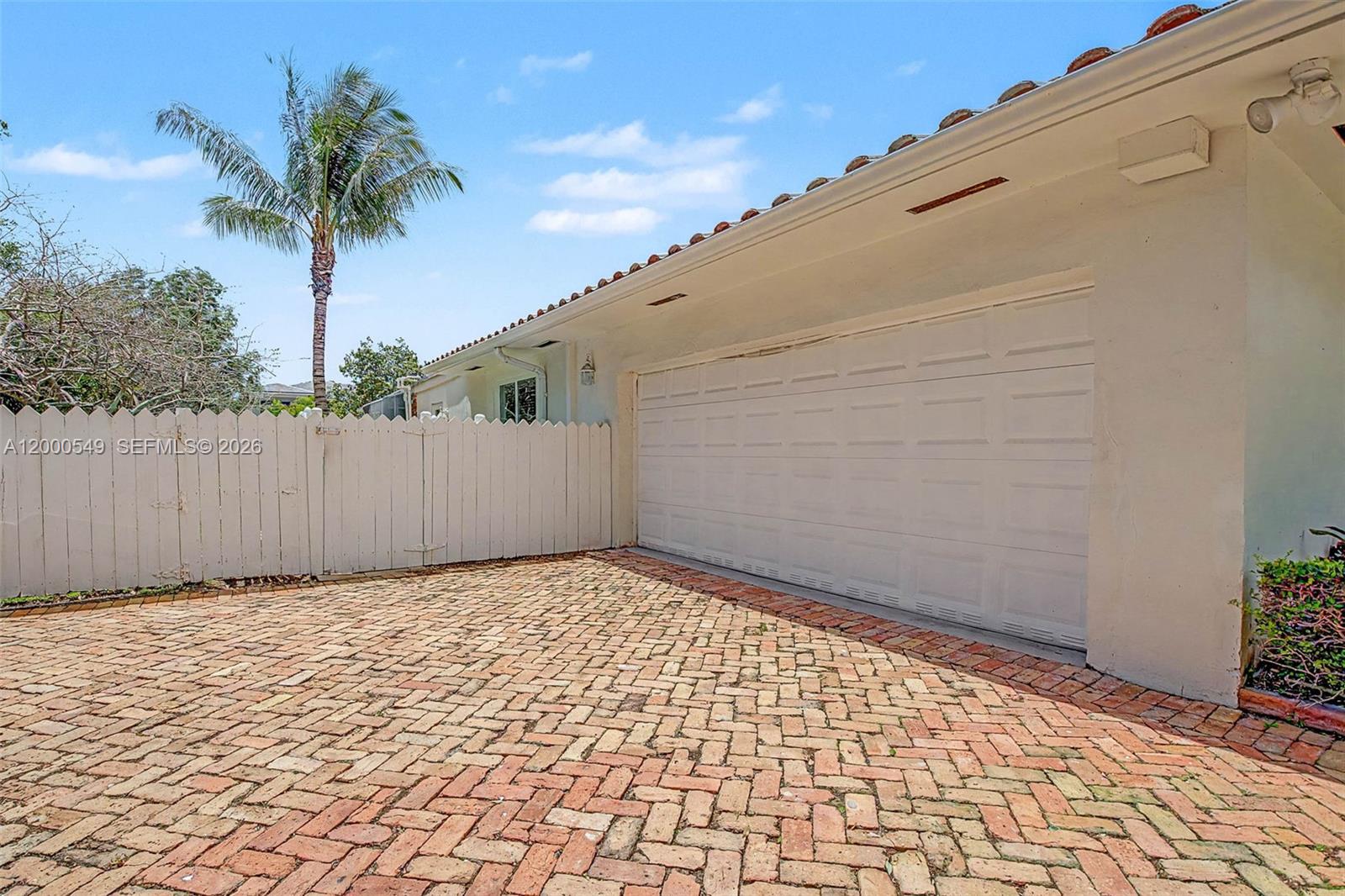 7230 SW 104th St, Pinecrest FL 33156