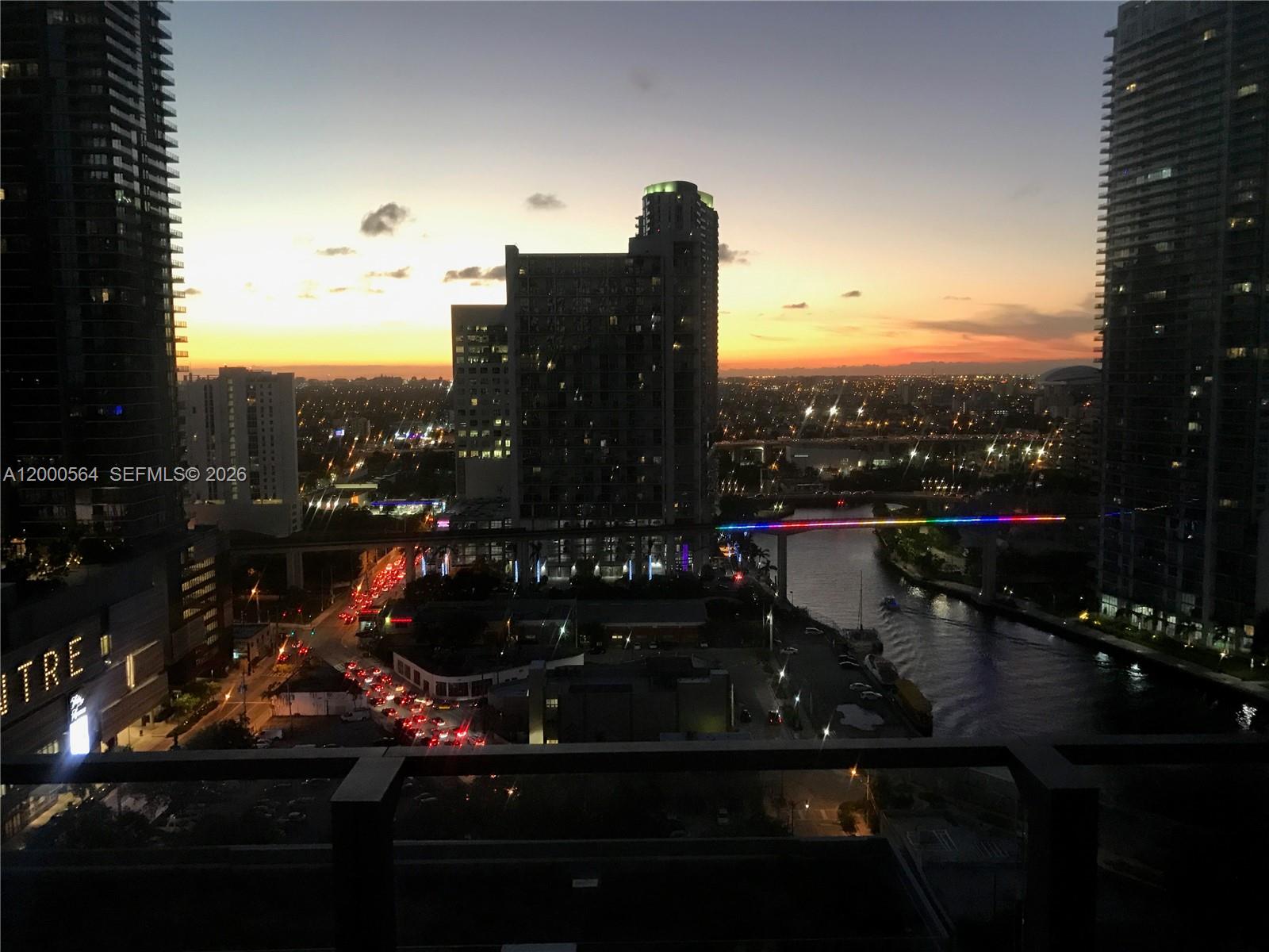 68 SE 6th St #2409, Miami FL 33131