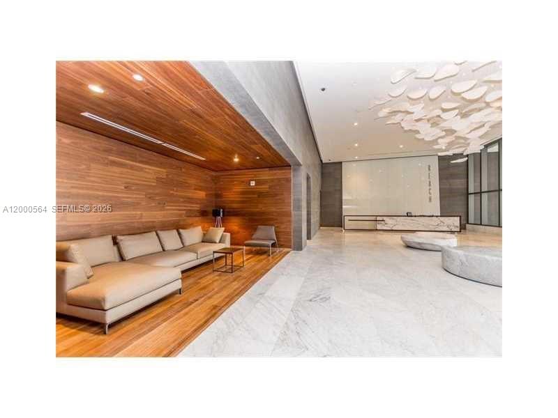68 SE 6th St #2409, Miami FL 33131