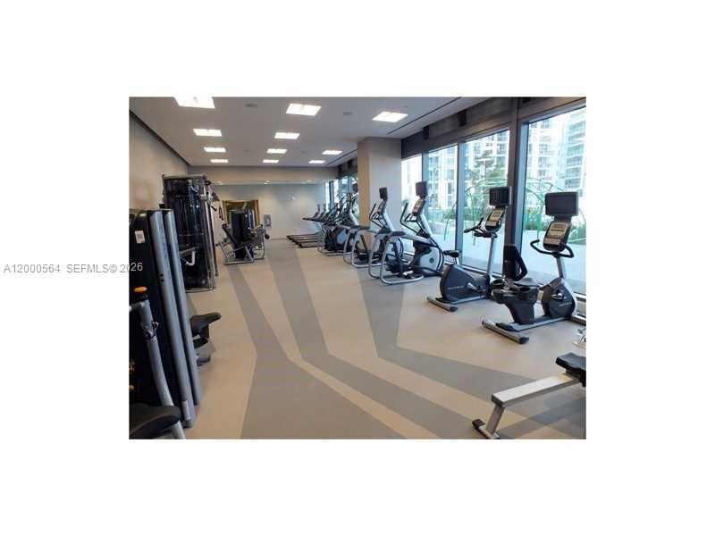 68 SE 6th St #2409, Miami FL 33131