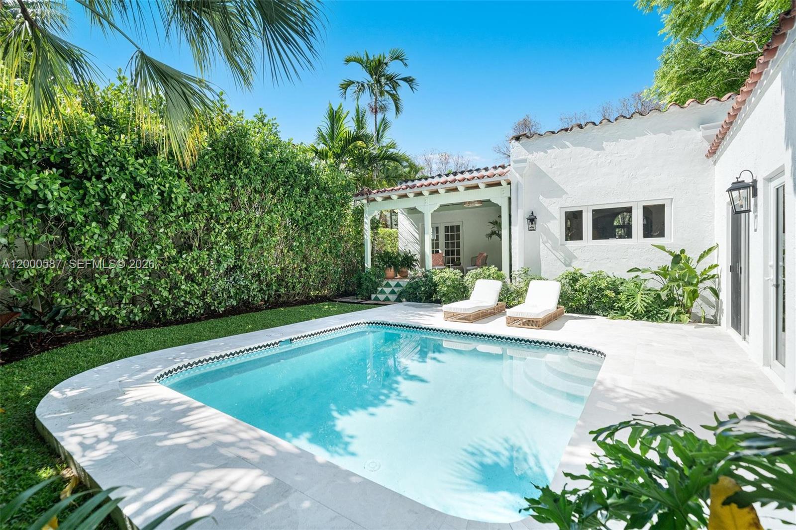 909 Roderigo Ave, Coral Gables FL 33134