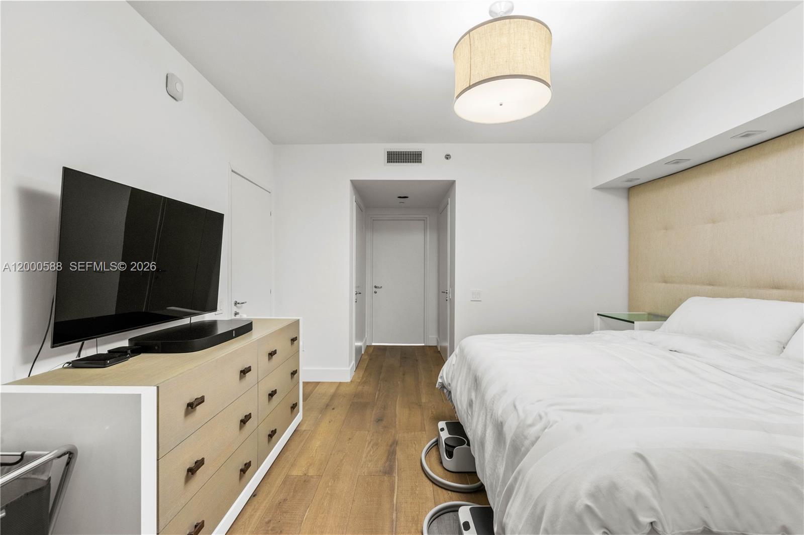 450 Alton Rd #806, Miami Beach FL 33139