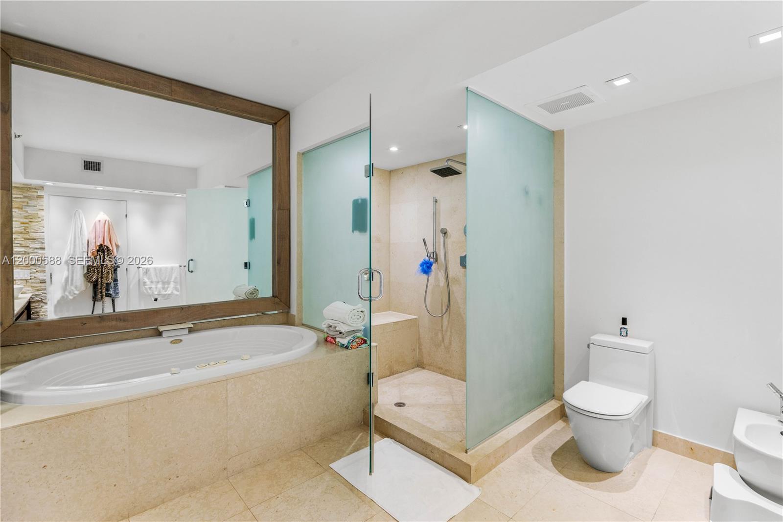 450 Alton Rd #806, Miami Beach FL 33139