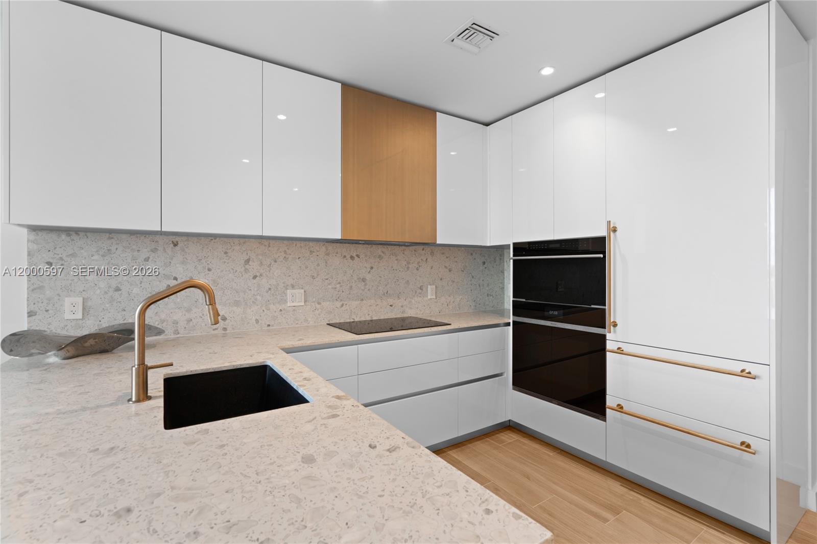 2678 Tigertail Ave #615, Miami FL 33133