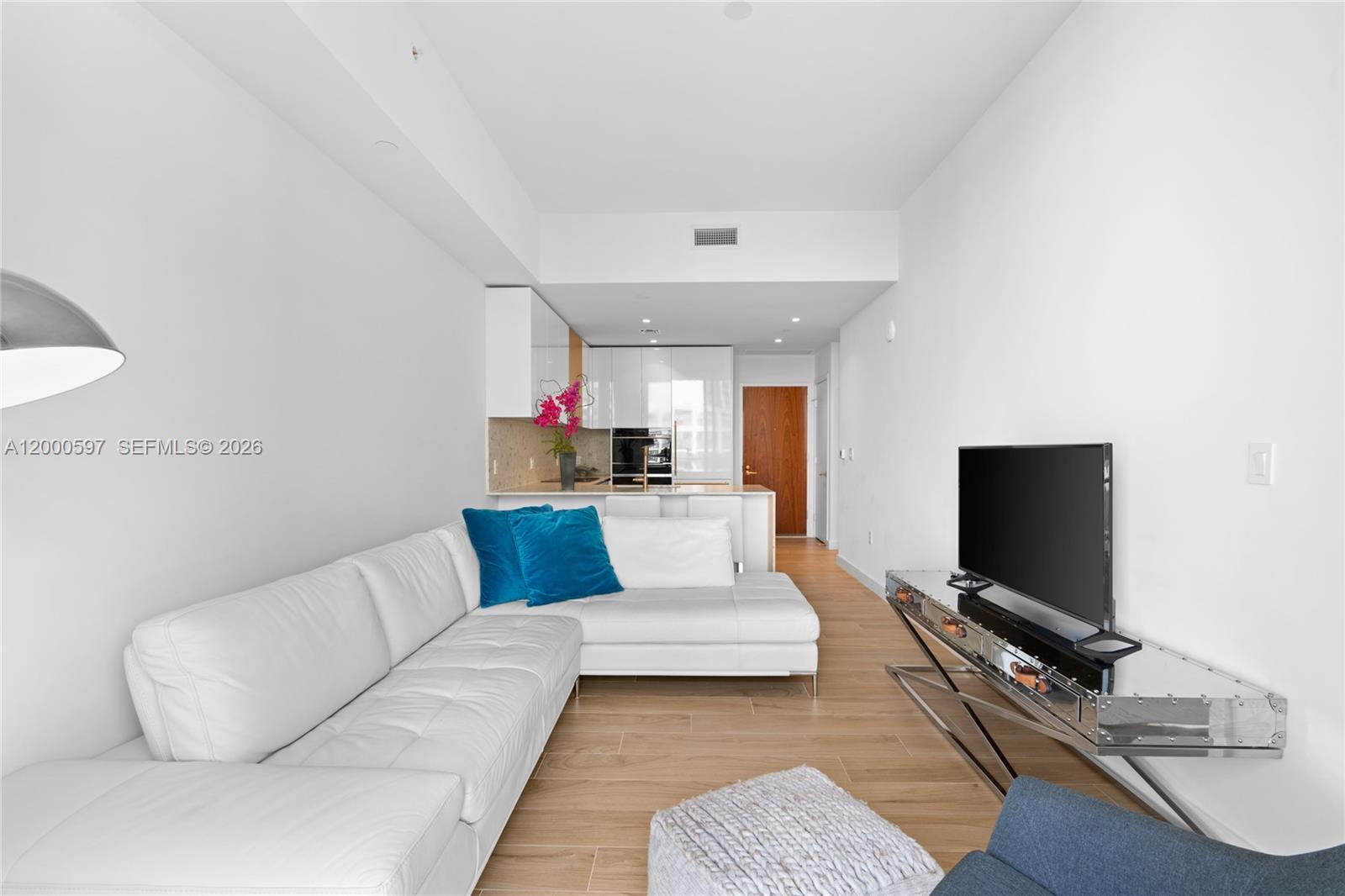 2678 Tigertail Ave #615, Miami FL 33133